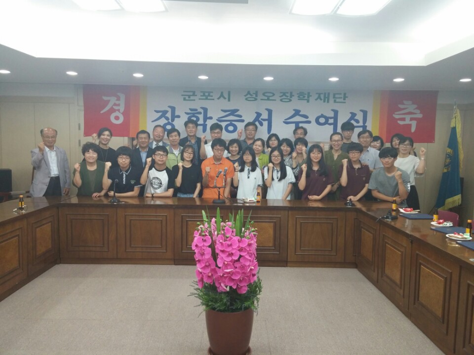1039985315_LO1rWXzV_4f585af752254f3af5569f0e268f99bf9652203c.jpeg 이미지크게보기