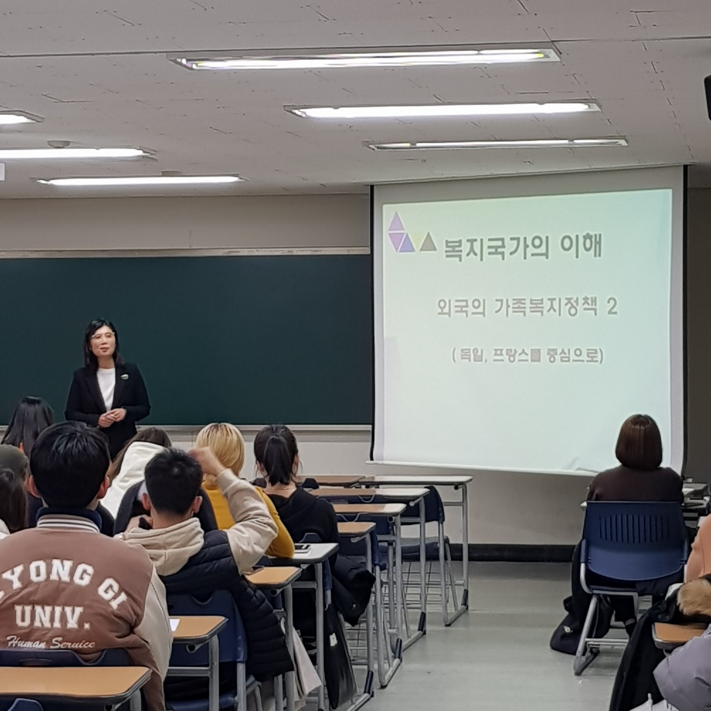 1970209156_CMzTYsiZ_77d2998385a3709a7d8e00dcf81f01a3e086447e.jpeg 이미지크게보기